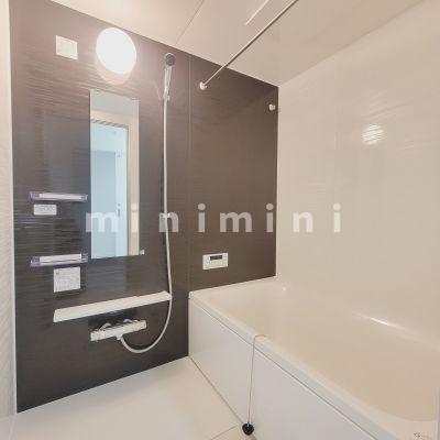 バス・シャワールーム　※写真は別号室のものですので現状優先とさせていただきます