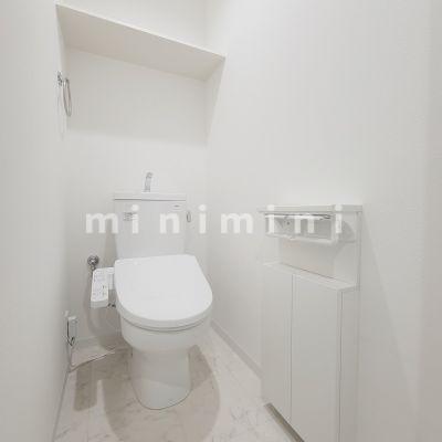 トイレ　※写真は別号室のものですので現状優先とさせていただきます