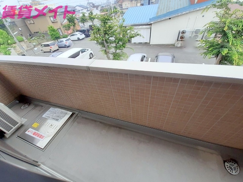 バルコニー　同物件別部屋のお写真です。