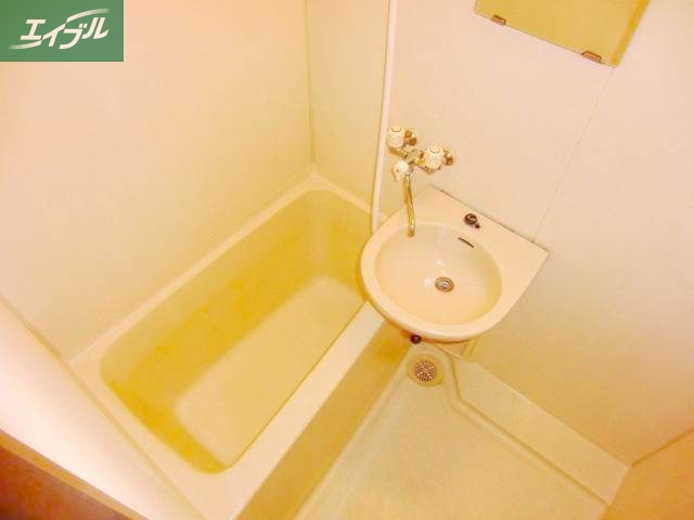 バス・シャワールーム　バス