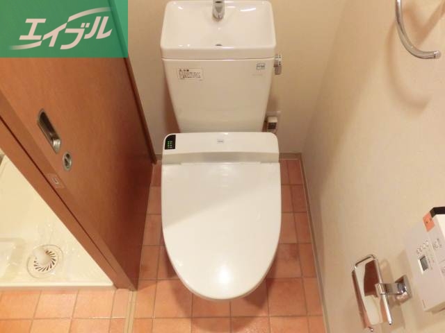 トイレ　トイレ