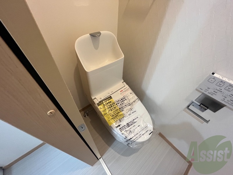 トイレ　トイレはウォシュレット付きです。シャワートイレは嬉しいですね