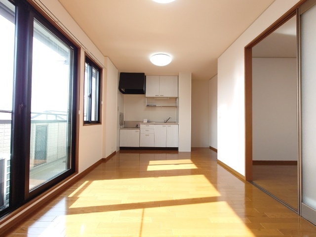 居室・リビング　同物件別室のイメージ画像となります