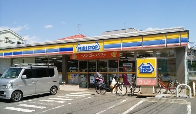 コンビニ　ミニストップ練馬上石神井3丁目店（コンビニ）まで110m
