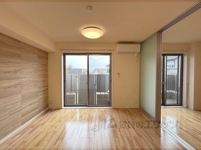 居室・リビング　リビング