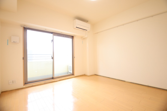 居室・リビング　※別室の参考写真の為、現況優先です。