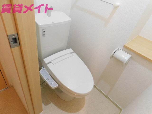 トイレ　同物件別室画像