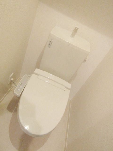 トイレ　★ウォシュレット付きの快適なトイレ★