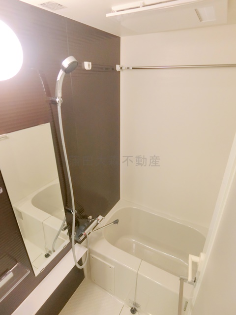 バス・シャワールーム　浴室暖房乾燥機付きのバスルーム　お風呂