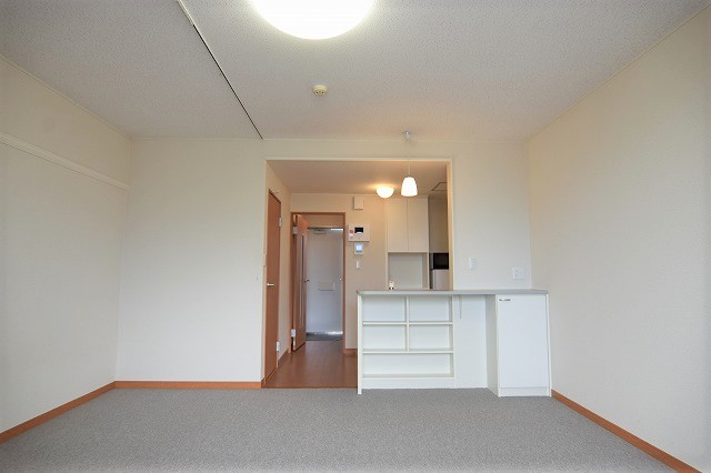 居室・リビング　現状優先となります。