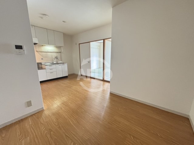 居室・リビング　スリースター大運橋　居間・リビング