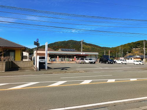 コンビニ　セブンイレブン串木野インター店（コンビニ）まで632m