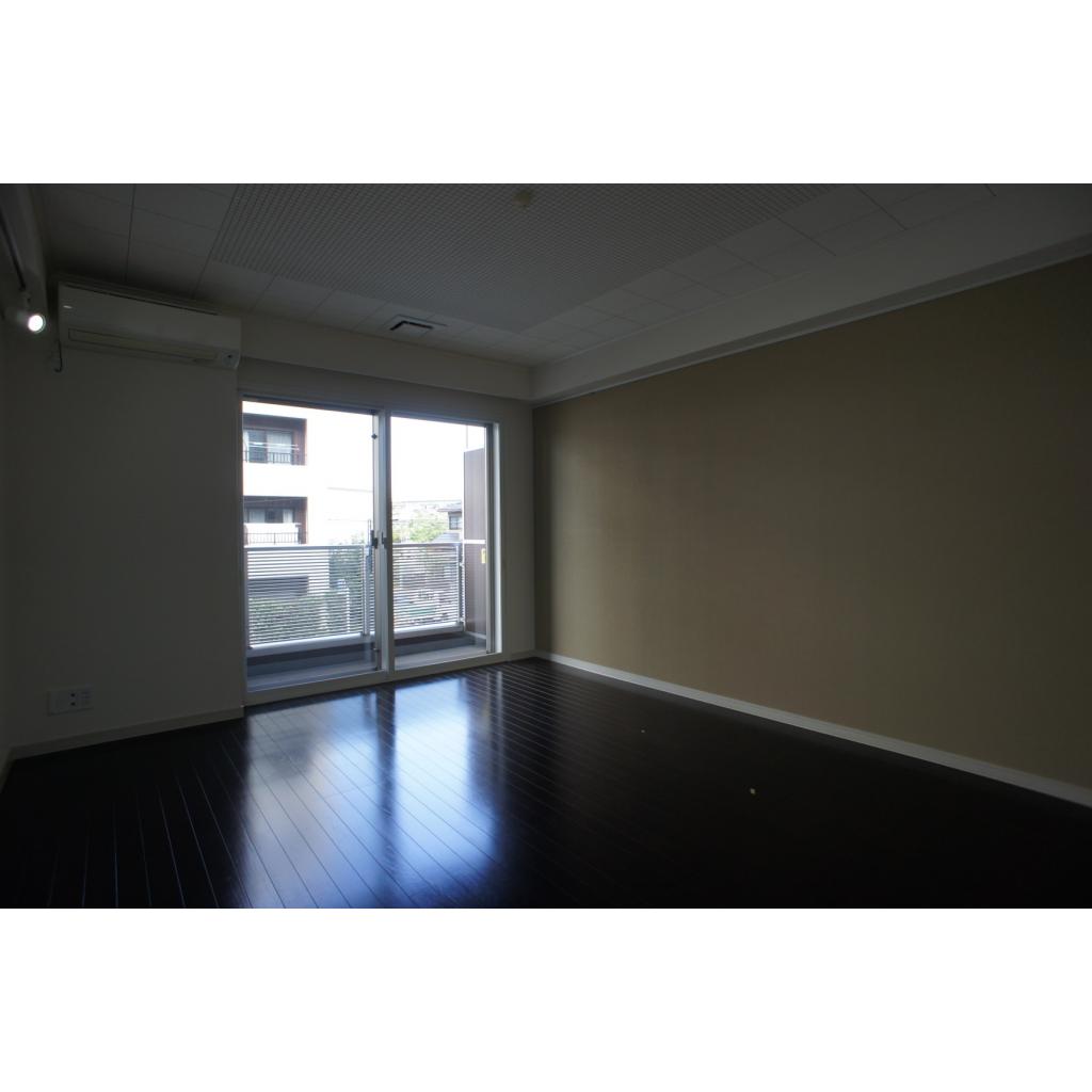 居室・リビング　※3号室・6号室は反転タイプとなります