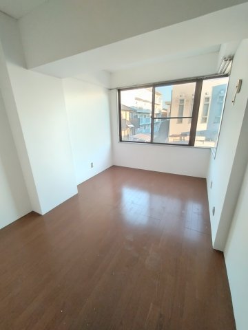 居室・リビング　6帖洋室