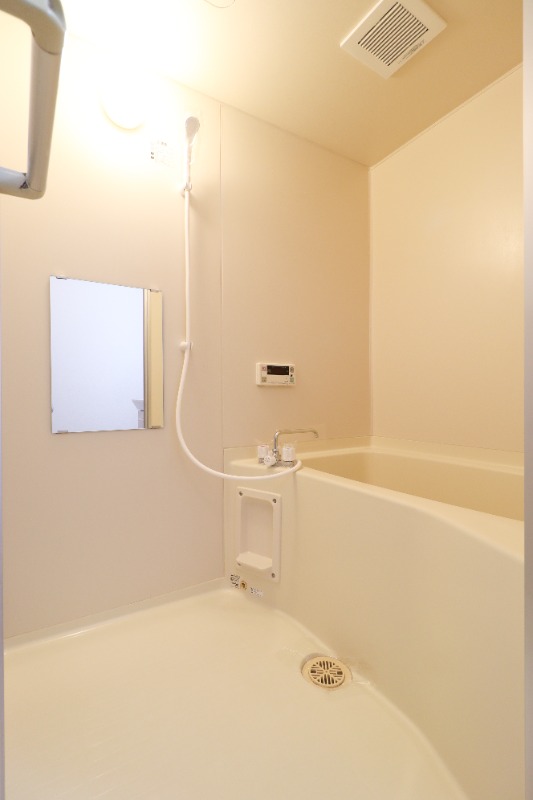 バス・シャワールーム　図面と現状に相違がある場合には現状を優先