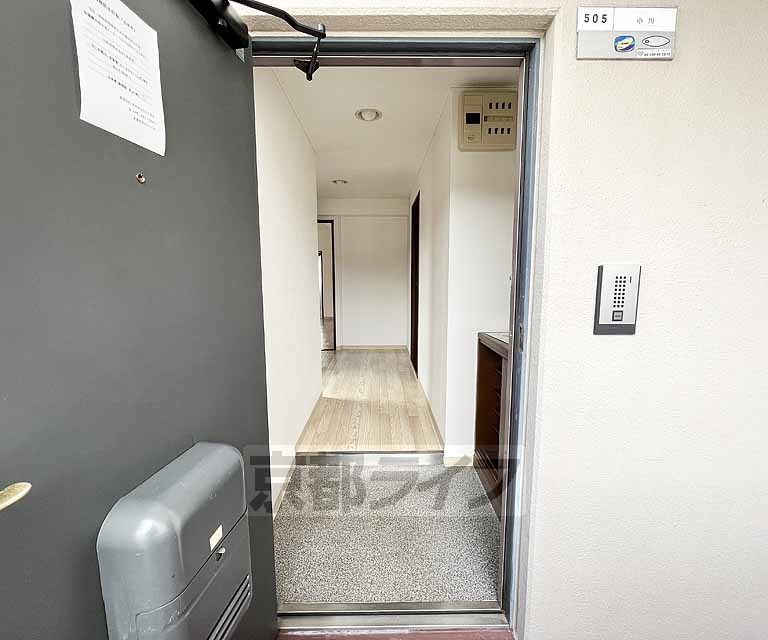 玄関　靴収納付きの玄関