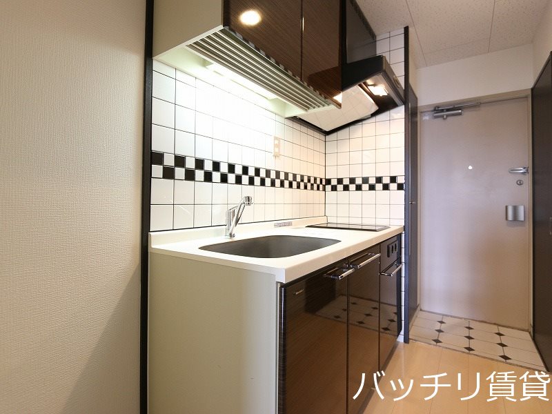 キッチン　画像は別号室イメージの為、現況を優先いたします。