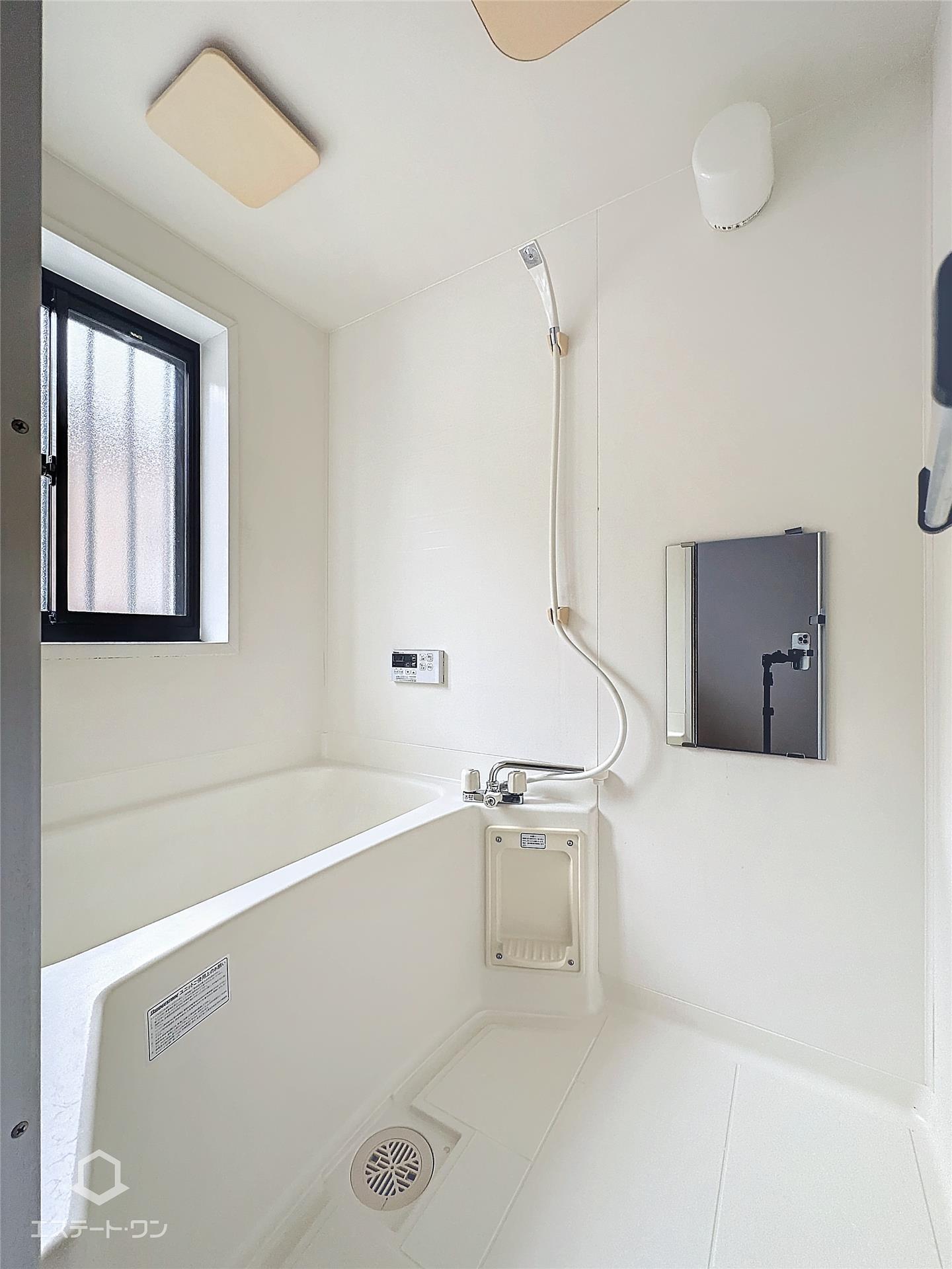 バス・シャワールーム　いつでも温まれる追い焚き機能付き◎