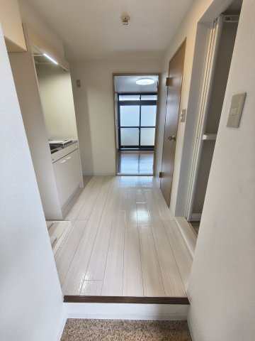 玄関　バルコニー