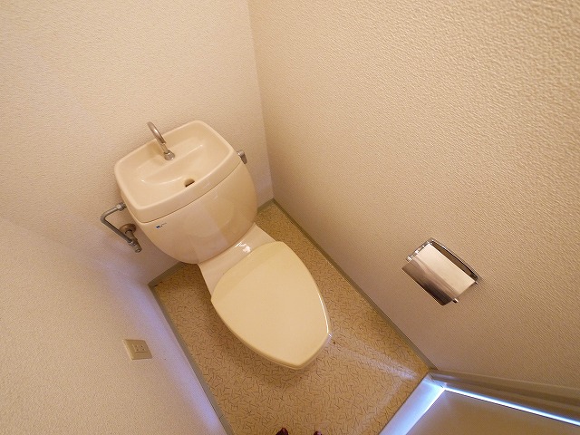 トイレ　落ち着いたトイレです