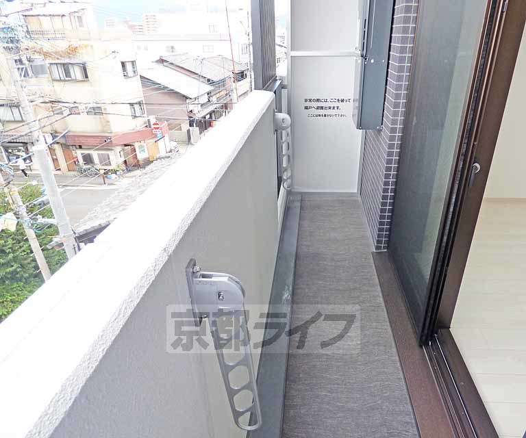 バルコニー　広々としたバルコニーです。