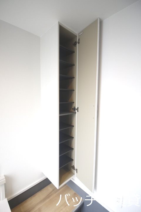 眺望　同物件別号室の為、現状優先