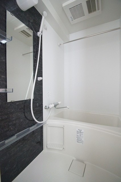 バス・シャワールーム　バスルーム