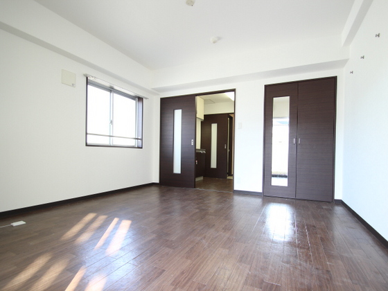 居室・リビング　※別部屋の写真です