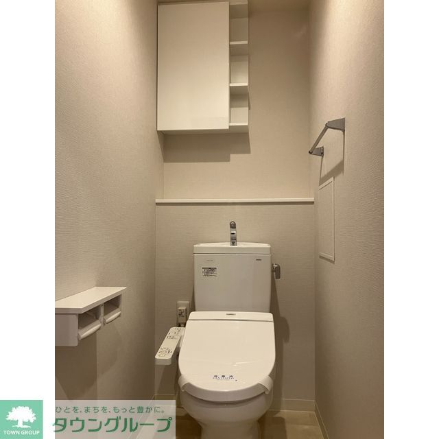 トイレ　※同タイプ・別部屋の写真になります