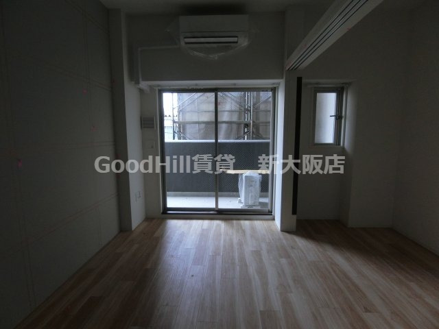 居室・リビング　セレニテ新大阪プリエ