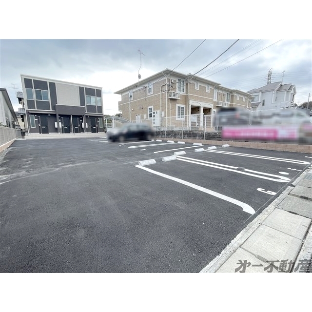 駐車場　駐車場