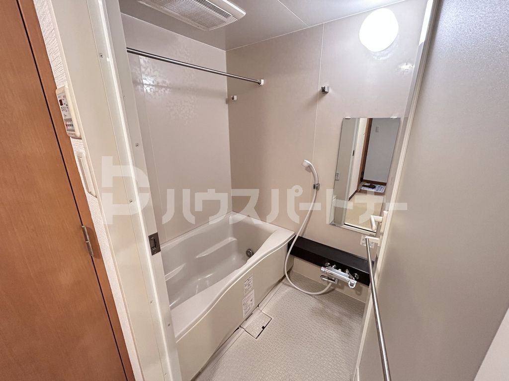 バス・シャワールーム　洗面