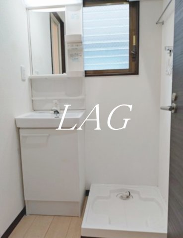 洗面設備　洗面台です。