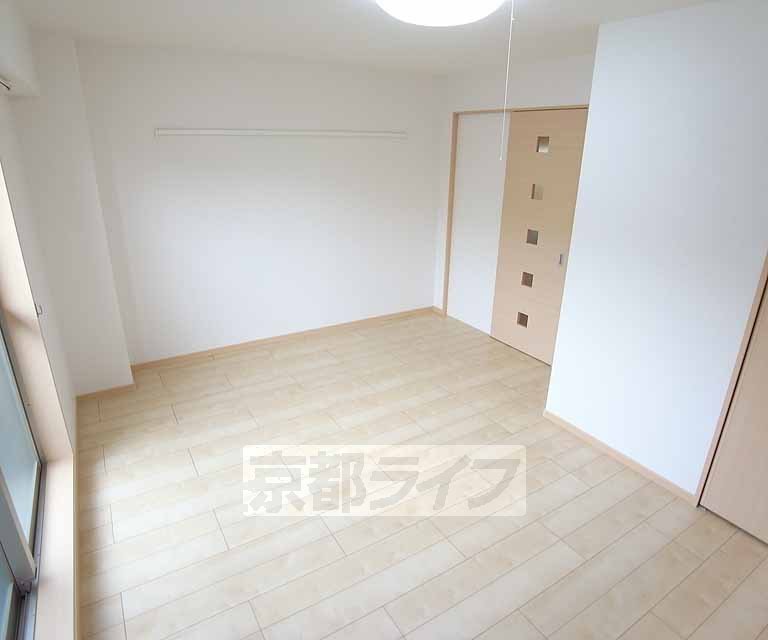 居室・リビング　清潔感のあるお部屋です！