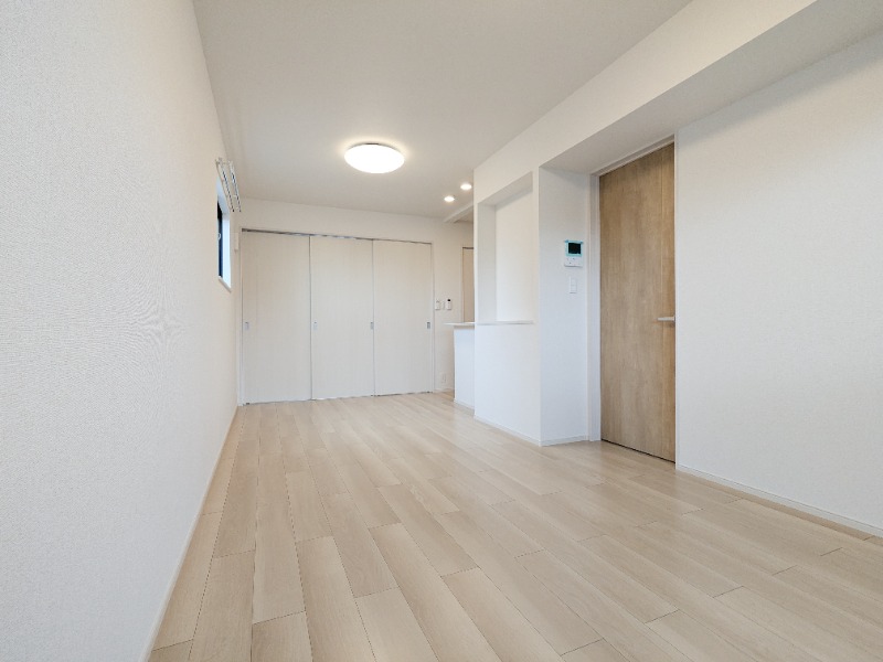 居室・リビング　図面と現状に相違がある場合には現状を優先