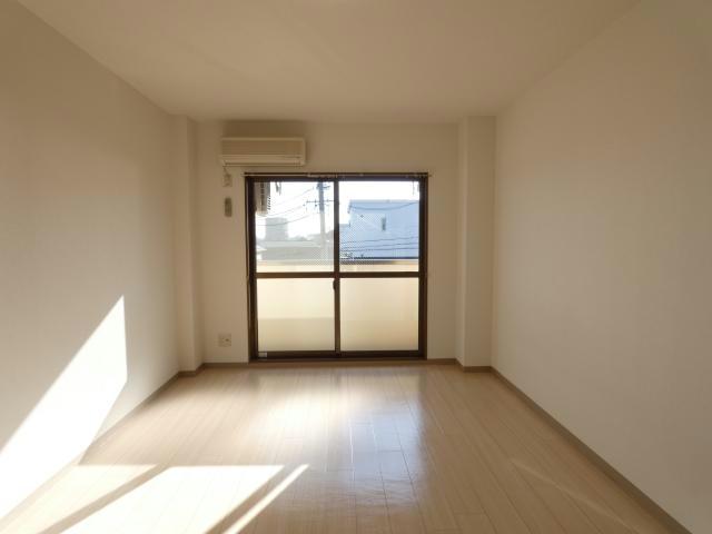 居室・リビング　305