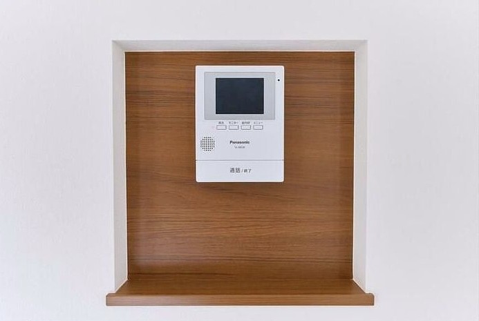 セキュリティ　モニター付きインターホン