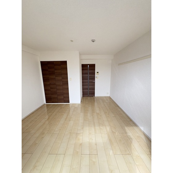 居室・リビング　※別部屋写真、現況優先