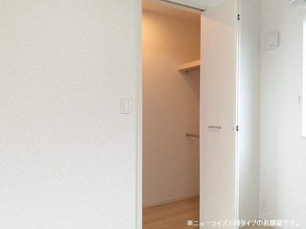 収納　※参考写真　同建築メーカー施工の同間取完成他物件のものです。