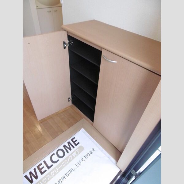 玄関　シューズボックス