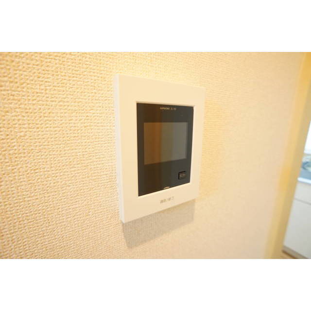 セキュリティ　ＴＶ付きモニターホンも新規設置済み！