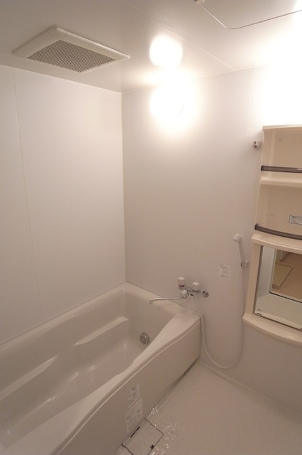 バス・シャワールーム　バスルーム