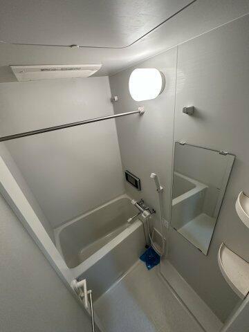 バス・シャワールーム　?