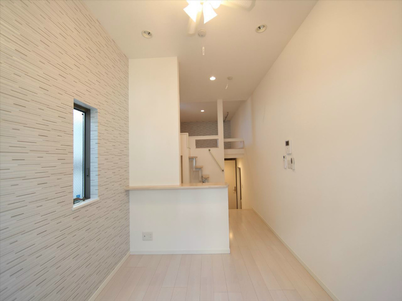 その他　洋室7.7帖　上階ロフト5.6帖（収納でも部屋でも使えます）