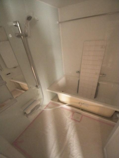 バス・シャワールーム　※別部屋参考写真です