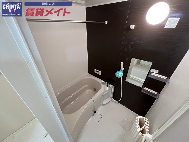 バス・シャワールーム　同型参考写真