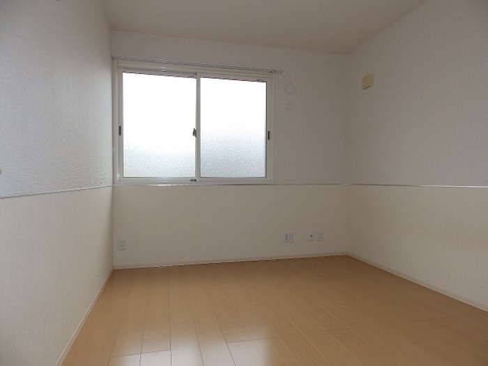 その他部屋・スペース　洋室6帖　※同タイプの別のお部屋の内観です