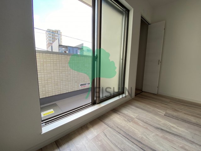 バルコニー　建設中のため同シリーズの写真です。