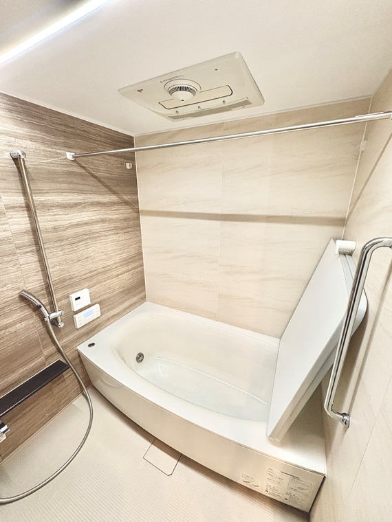 バス・シャワールーム