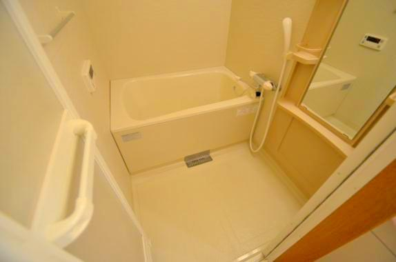 バス・シャワールーム　お風呂です